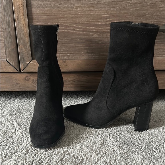 Dolce Vita Shoes - DOLCE VITA - Black Suede Women's Ankle Boots  ( brand new ! )